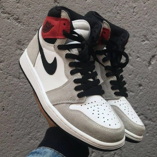 Tênis Air Jordan 1 Retro High Og 'light Smoke Grey'