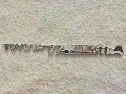 Emblema Insignia Toyota Tacoma  Foto 2