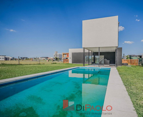 Casa En Venta En San Sebastian