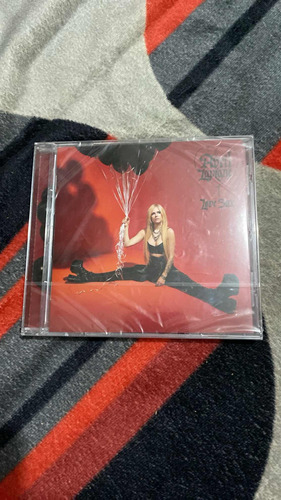 Avril Lavigne Love Sux Firmado