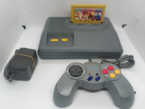 Dynavision Console 8 Bits Dynacom + 4 Games Brinde