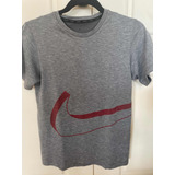 Remera Mc Nike Talle 13/14  L Niños Gris Melange