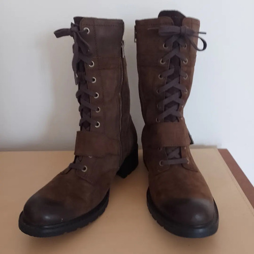 Borcegos Timberland Waterproof Nobuk Marrón Talle 40