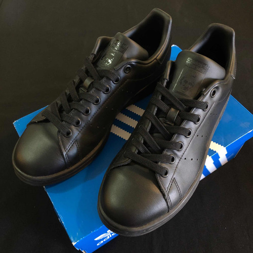 Zapatillas adidas Stan Smith Negras (talla 7 Us / 6.5 Uk)