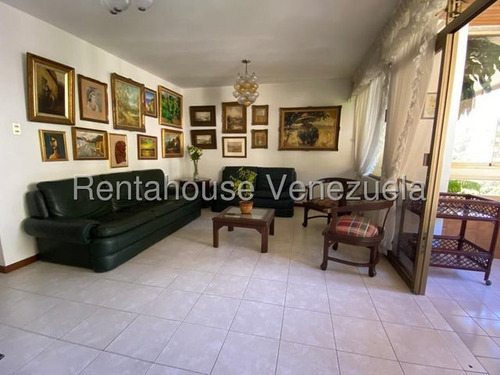 Agp Apartamento Con Balcón Y Vista Panorámica En Edificio Bien Mantenido, En Venta En Terrazas Del Avila 25-14792 Ys