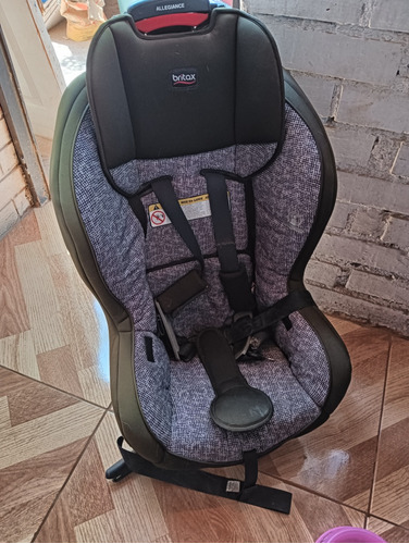 Silla De Niños Para Auto, Marca Britax. 