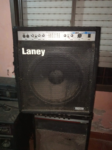 Amplificador De Bajo Laney Rb4 160 Watts