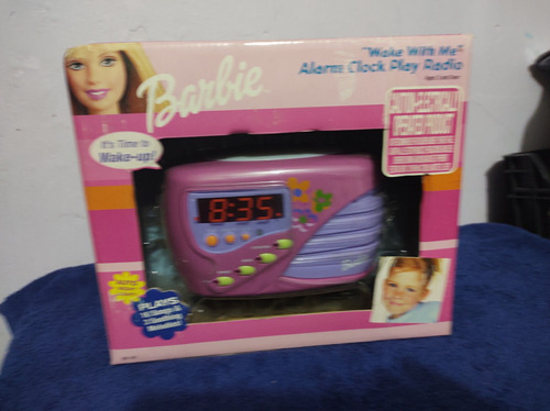 Radio Despertador Barbie Nuevo 