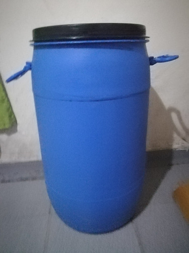 Tacho Tambor De Plástico C/ Tapa 30cm Diam. 60 Ltrs