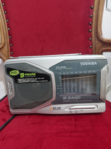 Radio Toshiba  Modelo:tr 946 Funcionando Mas Precisa De Ajus