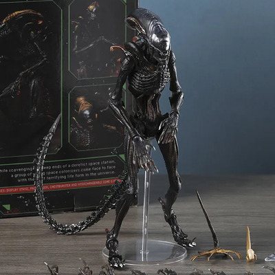 Boneco De Ação Neca Alien Romulus Ultimate Scorched Xenomorp
