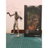 The Mummy Monsters Mezco En Vitrina