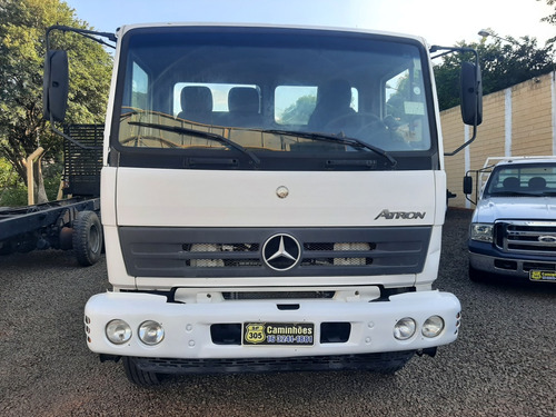 M.benz Atron 2729 6x4  Rool On Ano 2015