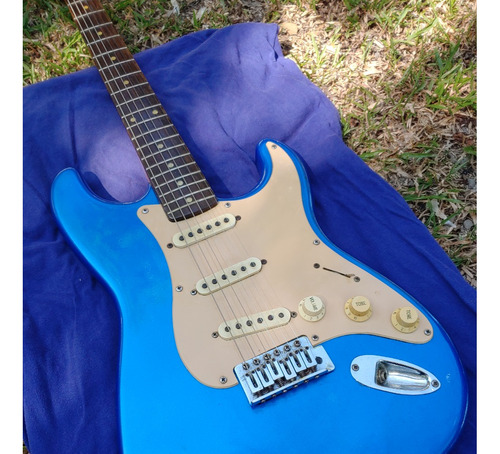 Squier Stratocaster 20th Anniversary, Baltic Blue 2002