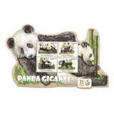 2011 Fauna - Oso Panda- Guinea Bissau (bloque) Mint