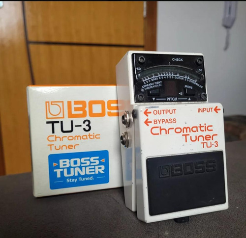 Pedal Para Guitarra E Baixo Boss Tu-3 Afinador Cromático