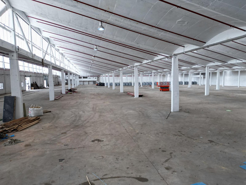 Depósito En Alquiler 8.000 M2 - Pompeya