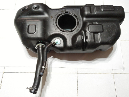 Tanque De Gasolina Versa 2019 Compatible Con Años 12-19 Orig