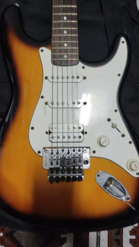 Guitarra Str. Classic Squier Fender Coreana C/ Microafinaçao