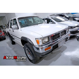 Toyota Hilux 2.8 Sr5 4x4 Cd 8v Diesel 4p Manual