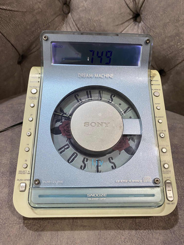 Radio Reloj Sony Multibandas Con Cd Estéreo