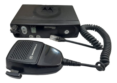 01 Radio Em200 4 Canais Uhf 40w + Microfone Motorola