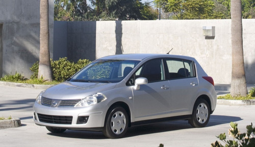 Espejo Manual Nissan Tiida Del 2006 Al 2018 Sedan Y Hb Foto 5