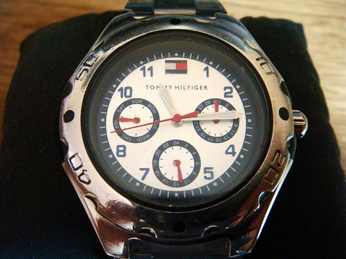 Reloj Tommy Hilfiger F90179 C/3 Subdiales Funcionales