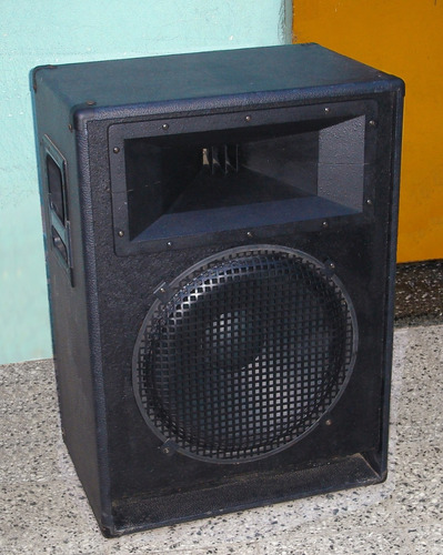 Caja Fender Bafle 15 U S A 200w Bajo N0 Yamaha Gallien Shure