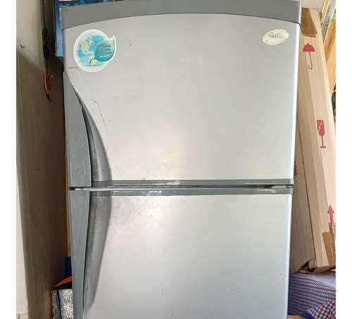 Heladera Gafa Hgf 3680 P Con Freezer