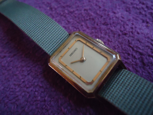 Seiko Mini Reloj Vintage Retro Para Mujer Japan