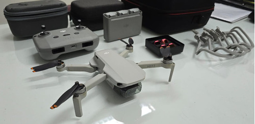 Dji Mini 2 + Controle + 3 Baterias + Carregador 3 Baterias