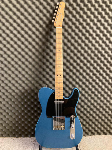 Guitarra Fender Telecaster Vintera Road Worn 50s - Video