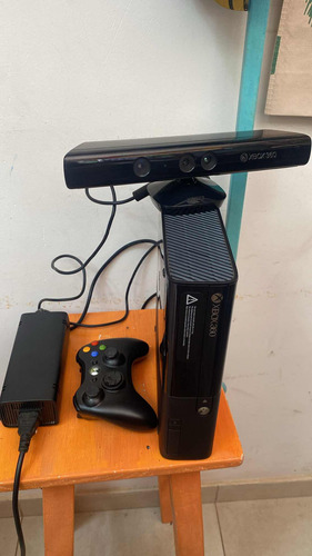 Xbox 360 E Con Kinect