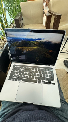 Macbook Pro 2020 Touch Bar 1.4ghz Corei5 Cuatro Nucleos