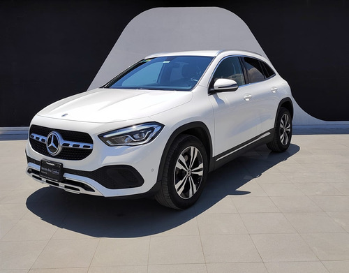 Mercedes-benz Clase Gla 2022 5p Gla 200 Progressive Line L4