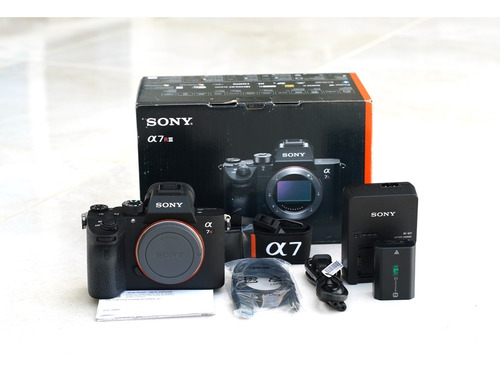  Camara Profesional Sony Alpha A7r Iii 1803 Shots Casi Nueva