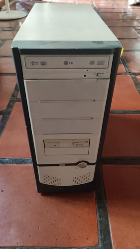 Pc Celeron 2400 Completa 40gb Disco 256 Ram Con Monitor Full