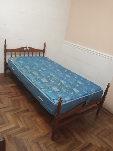 Cama Antigüa Con Colchón De Resortes Muy Buen Estado 