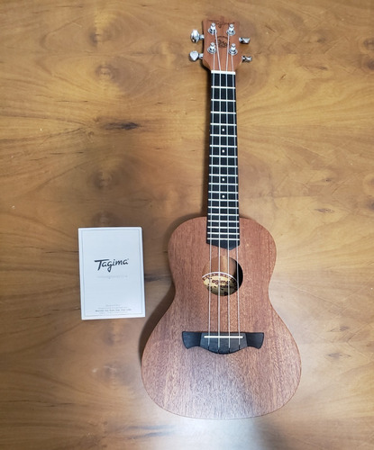 Ukulele Tagima Concert 23k Cordas Aquila 