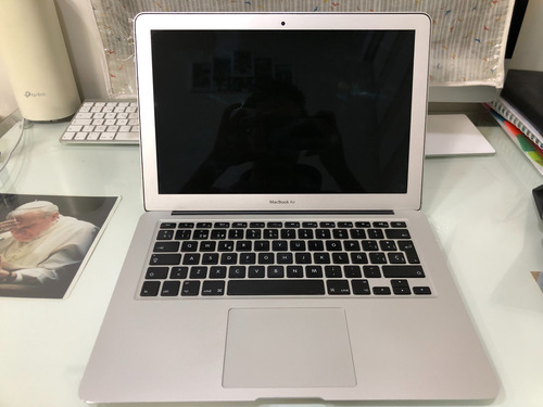 Macbook Air A1465 13  Apple Laptop Intel Core I5 2014