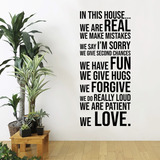 Vinil Sticker Frase In This House Somos Reales 105*120 Cm Color Negro