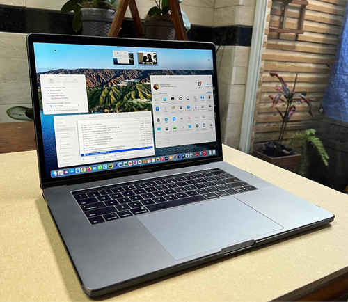 Macbook Pro (15 Polegadas, 2017)