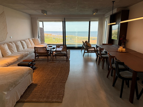 Venta Apartamento 4 Dormitorios En Suite En Manantiales Punta Del Este - Imagen 2