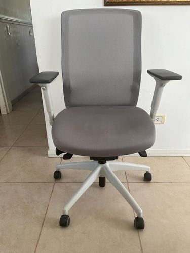 Silla Novec Nimbo Executive Ergonómica- Muy Buen Estado