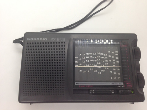 Radio Onda Corta  Grundig  Portatil 12 Bandas Funda  1993