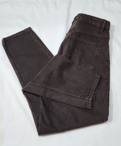 Jeans Zara Mom Fit En Café Oscuro