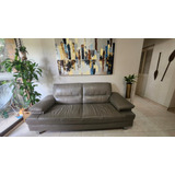 Sofa De 3 Puestos En Cuero  + Pvc Marca Tugo Color Gris