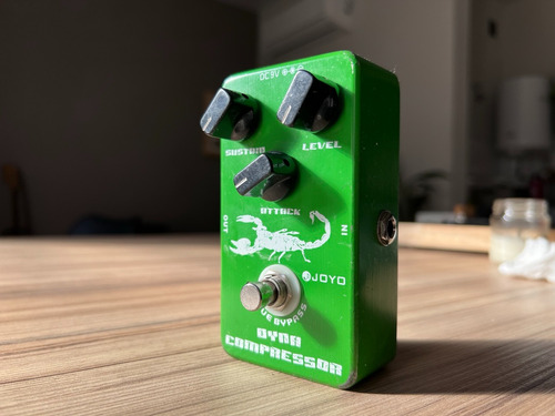 Pedal De Efecto Joyo Vintage Dynamic Compressor Jf-10  Verde