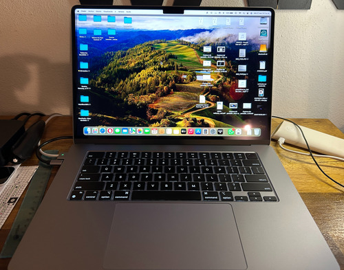 Apple Macbook Air M2 15,un Mes De Uso,caja, Accesorios,nueva